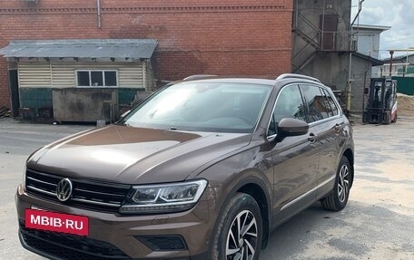 Volkswagen Tiguan II, 2019 год, 4 000 000 рублей, 6 фотография