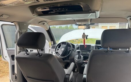 Volkswagen Multivan T5, 2004 год, 1 210 000 рублей, 7 фотография