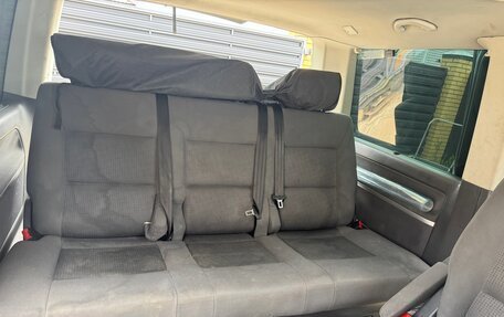 Volkswagen Multivan T5, 2004 год, 1 210 000 рублей, 8 фотография