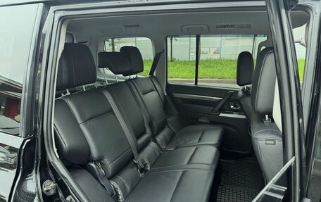Mitsubishi Pajero IV, 2011 год, 2 100 000 рублей, 29 фотография