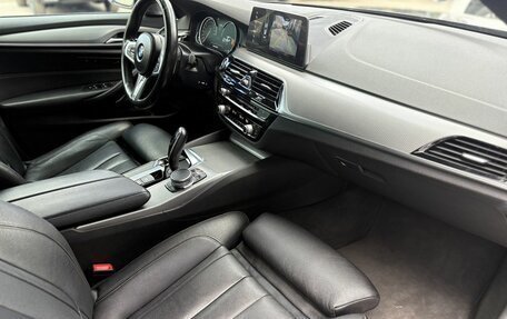 BMW 5 серия, 2018 год, 4 550 000 рублей, 13 фотография