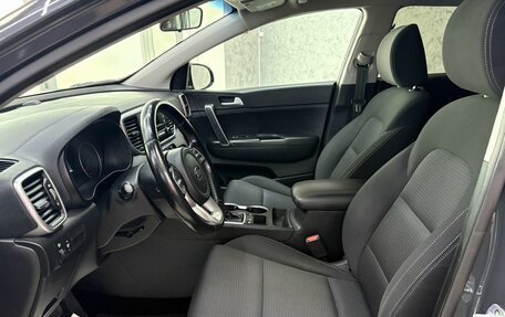 KIA Sportage IV рестайлинг, 2018 год, 1 995 000 рублей, 15 фотография