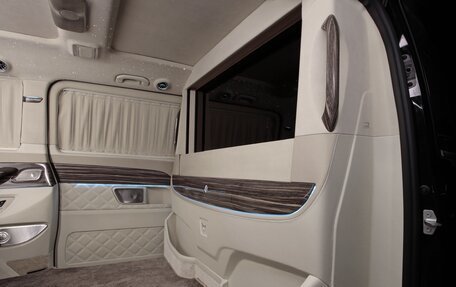 Mercedes-Benz V-Класс, 2025 год, 32 800 000 рублей, 4 фотография