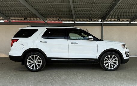 Ford Explorer VI, 2017 год, 2 429 000 рублей, 6 фотография