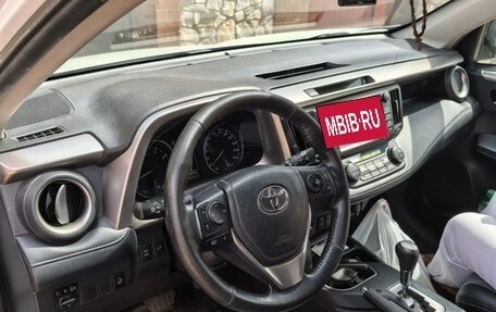 Toyota RAV4, 2018 год, 2 500 000 рублей, 7 фотография