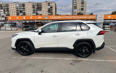 Toyota RAV4, 2021 год, 5 500 000 рублей, 4 фотография