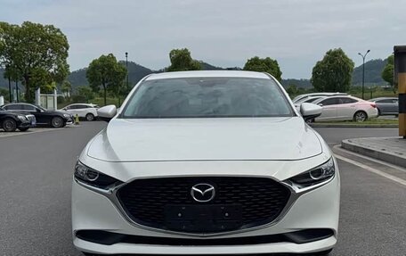 Mazda 3, 2021 год, 1 300 325 рублей, 2 фотография