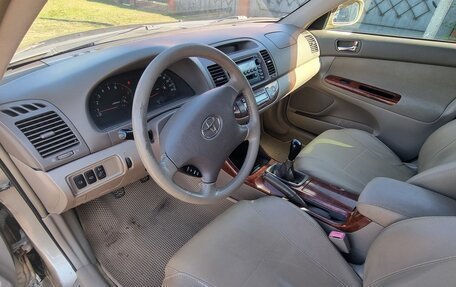 Toyota Camry V40, 2004 год, 550 000 рублей, 6 фотография