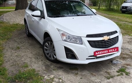 Chevrolet Cruze II, 2014 год, 750 000 рублей, 3 фотография