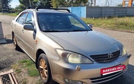 Toyota Camry V40, 2004 год, 550 000 рублей, 2 фотография