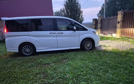 Honda Stepwgn IV, 2015 год, 2 200 000 рублей, 3 фотография