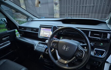 Honda Stepwgn IV, 2015 год, 2 200 000 рублей, 7 фотография