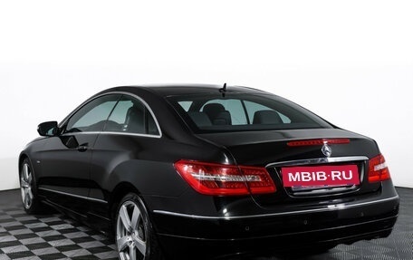 Mercedes-Benz E-Класс, 2010 год, 1 200 000 рублей, 7 фотография