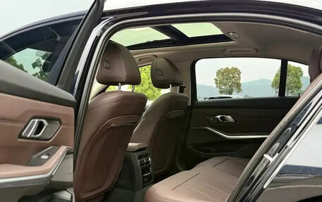 BMW 3 серия, 2023 год, 2 942 000 рублей, 14 фотография