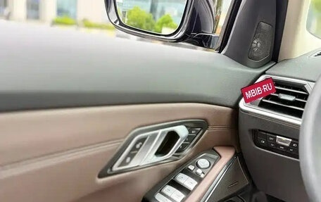 BMW 3 серия, 2023 год, 2 942 000 рублей, 10 фотография
