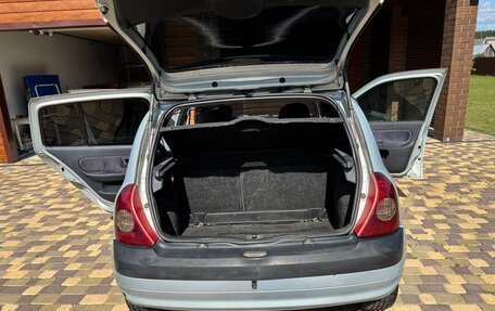 Renault Clio III, 2002 год, 285 000 рублей, 4 фотография