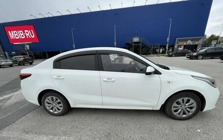 KIA Rio IV, 2020 год, 1 000 000 рублей, 5 фотография