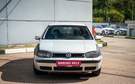 Volkswagen Golf IV, 2000 год, 240 000 рублей, 2 фотография