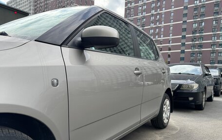 Skoda Fabia II, 2011 год, 700 000 рублей, 6 фотография