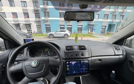 Skoda Fabia II, 2011 год, 700 000 рублей, 12 фотография