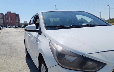 Hyundai Solaris II рестайлинг, 2018 год, 950 000 рублей, 8 фотография