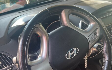 Hyundai ix35 I рестайлинг, 2011 год, 950 000 рублей, 6 фотография