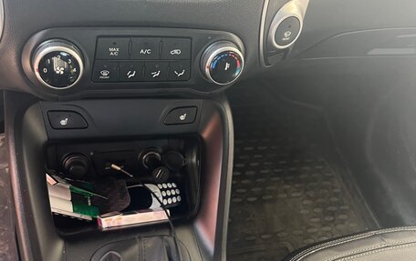 Hyundai ix35 I рестайлинг, 2011 год, 950 000 рублей, 8 фотография