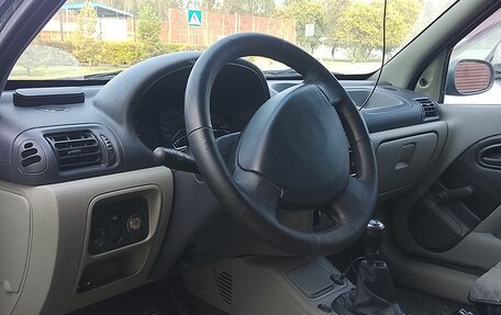 Renault Symbol I, 2003 год, 250 000 рублей, 3 фотография