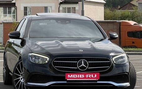 Mercedes-Benz E-Класс, 2021 год, 5 315 000 рублей, 33 фотография