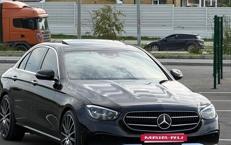 Mercedes-Benz E-Класс, 2021 год, 5 315 000 рублей, 39 фотография
