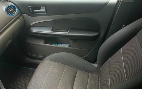 Ford Focus II рестайлинг, 2010 год, 650 000 рублей, 3 фотография