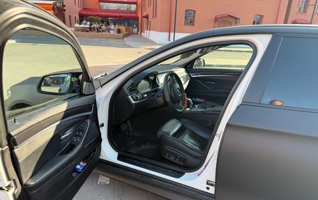 BMW 5 серия, 2013 год, 2 250 000 рублей, 6 фотография