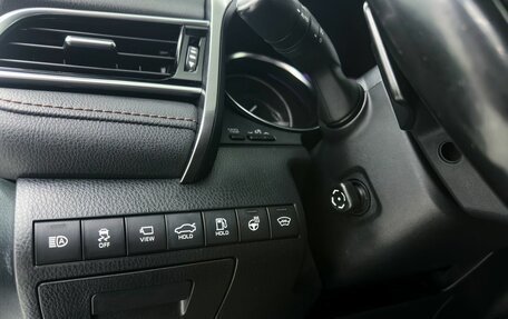 Toyota Camry, 2019 год, 3 190 000 рублей, 13 фотография