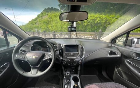 Chevrolet Cruze II, 2018 год, 980 000 рублей, 6 фотография
