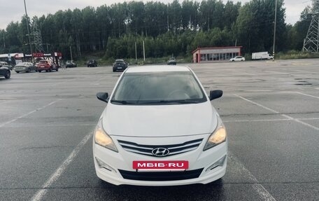 Hyundai Solaris II рестайлинг, 2015 год, 890 000 рублей, 6 фотография