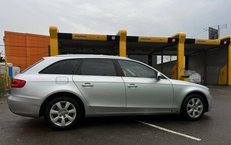 Audi A4, 2011 год, 900 000 рублей, 2 фотография