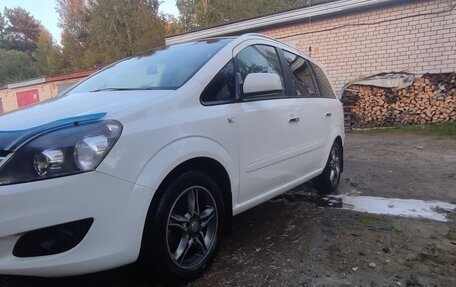 Opel Zafira B, 2014 год, 1 100 000 рублей, 5 фотография