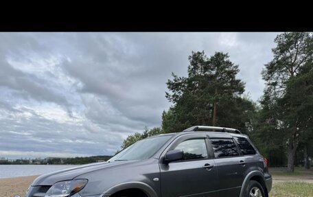 Mitsubishi Outlander III рестайлинг 3, 2006 год, 560 000 рублей, 7 фотография