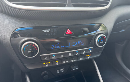 Hyundai Tucson III, 2018 год, 2 300 000 рублей, 12 фотография
