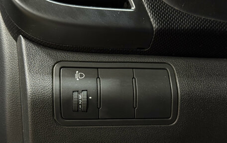 Hyundai Solaris II рестайлинг, 2012 год, 800 000 рублей, 13 фотография