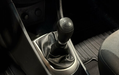 Hyundai Solaris II рестайлинг, 2012 год, 800 000 рублей, 11 фотография