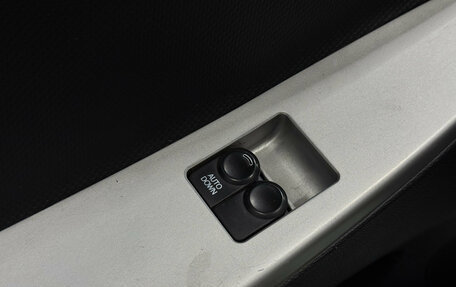 Hyundai Solaris II рестайлинг, 2012 год, 800 000 рублей, 12 фотография