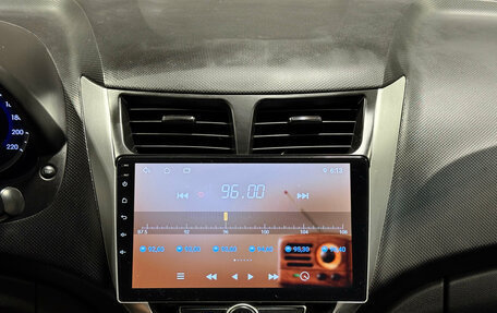 Hyundai Solaris II рестайлинг, 2012 год, 800 000 рублей, 9 фотография