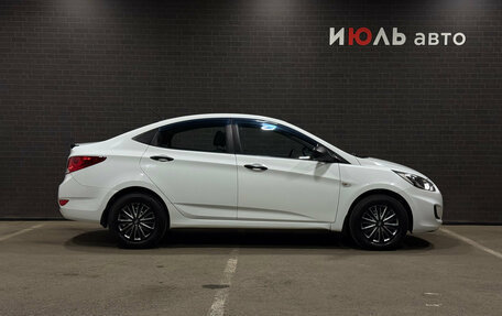 Hyundai Solaris II рестайлинг, 2012 год, 800 000 рублей, 4 фотография