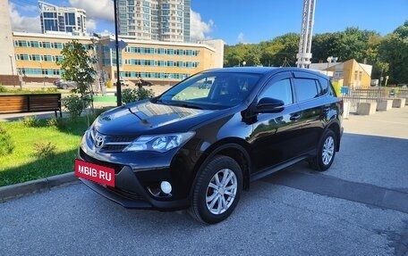 Toyota RAV4, 2013 год, 1 530 000 рублей, 2 фотография