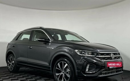 Volkswagen T-Roc I, 2025 год, 3 950 000 рублей, 3 фотография