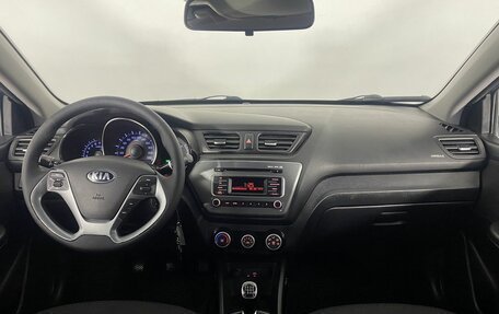 KIA Rio III рестайлинг, 2015 год, 925 000 рублей, 16 фотография