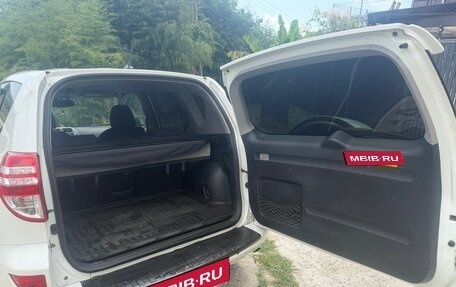Toyota RAV4, 2011 год, 1 350 000 рублей, 6 фотография