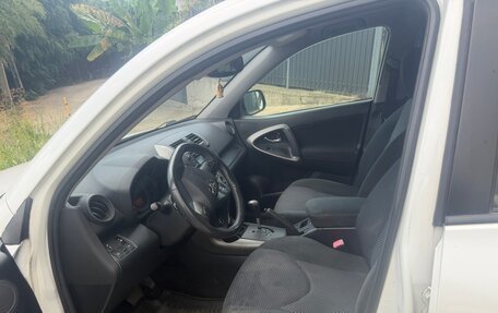 Toyota RAV4, 2011 год, 1 350 000 рублей, 10 фотография