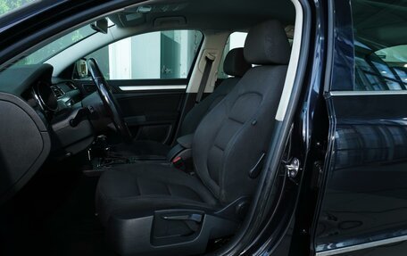 Skoda Superb III рестайлинг, 2013 год, 938 000 рублей, 10 фотография